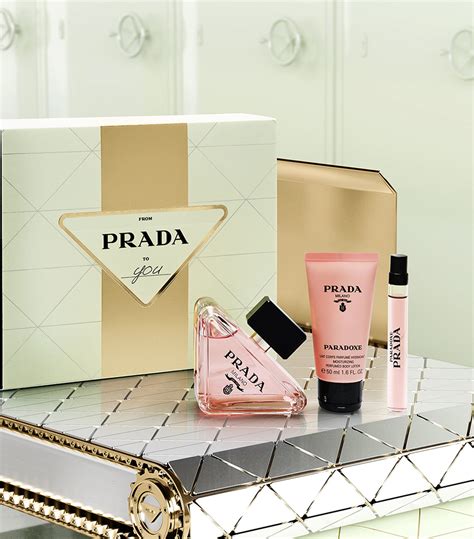 prada beauty paradoxe gift set.